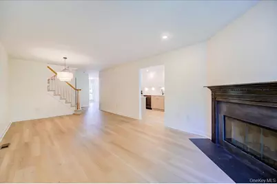 6204 High Ridge Court, Wappingers Falls, NY 12590 - Photo 9