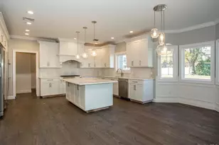 28 Fern Dr E, Jericho, NY 11753 - Photo 11