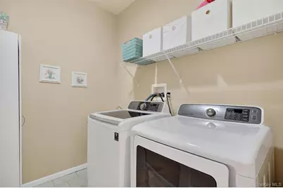 801 Huntington Drive, Fishkill, NY 12524 - Photo 21
