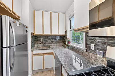 13 Winchester Avenue #2A, Yonkers, NY 10710 - Photo 7