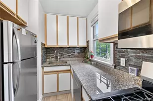 13 Winchester Ave, Yonkers, NY 10710 - Photo 7