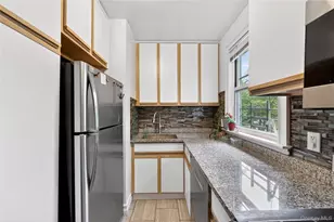 13 Winchester Ave, Yonkers, NY 10710 - Photo 7