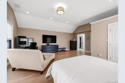 59 Franklin Place, Great Neck, NY 11023 - Photo 21