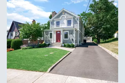 59 Franklin Place, Great Neck, NY 11023 - Photo 1