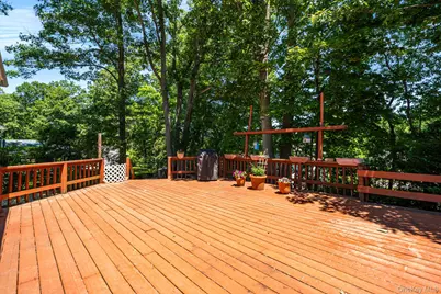 15 Wood Drive, Oyster Bay, NY 11771 - Photo 35
