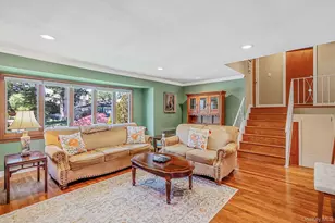 15 Wood Dr, Oyster Bay, NY 11771 - Photo 5
