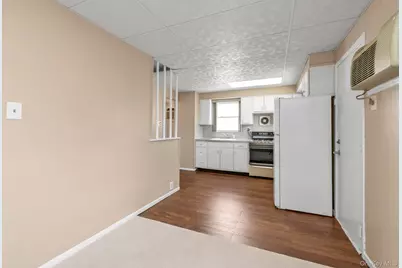 32 Jersey Street, Hicksville, NY 11801 - Photo 7