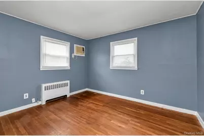 32 Jersey Street, Hicksville, NY 11801 - Photo 9