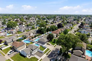 453 2nd Ave, Massapequa Park, NY 11762 - Photo 49