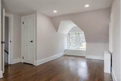 478 Carnation Avenue, Floral Park, NY 11001 - Photo 15