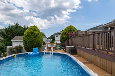 139 Baker Court, Island Park, NY 11558 - Photo 3