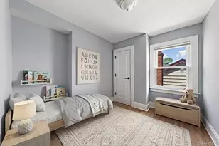 29-10 Butler St, East Elmhurst, NY 11369 - Photo 15
