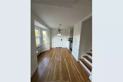 94 E Fenimore Street, Valley Stream, NY 11580 - Photo 5