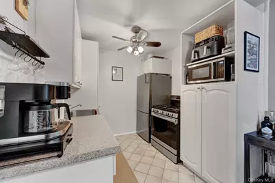 14 Ivy Street #1A, Farmingdale, NY 11735 - Photo 17