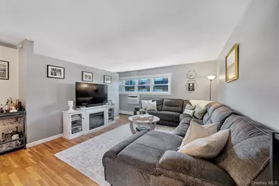 14 Ivy Street #1A, Farmingdale, NY 11735 - Photo 7