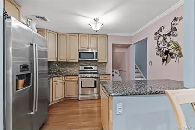 10 Peter Road, Hicksville, NY 11801 - Photo 13