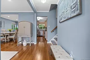 10 Peter Rd, Hicksville, NY 11801 - Photo 3