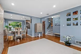 10 Peter Rd, Hicksville, NY 11801 - Photo 7