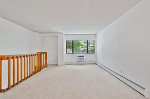 71-08 Sutton Pl, Fresh Meadows, NY 11365 - Photo 3