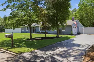 32 Henearly Dr, Miller Place, NY 11764 - Photo 3