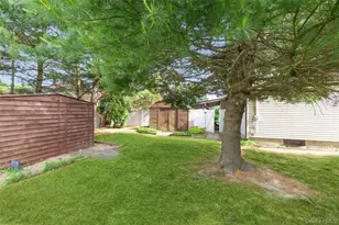 20 Duane Dr, Ronkonkoma, NY 11779 - Photo 23