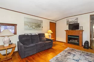 20 Duane Dr, Ronkonkoma, NY 11779 - Photo 5