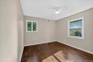 375 Old Willets Path, Hauppauge, NY 11788 - Photo 11
