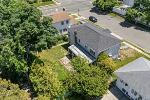 23 3rd Ave, Farmingdale, NY 11735 - Photo 31