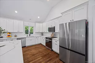 103 Teakettle Spout Rd, Mahopac, NY 10541 - Photo 3