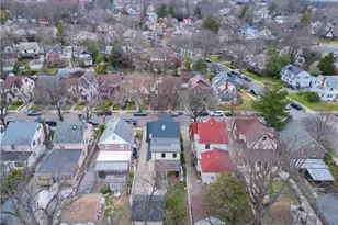 85-15 Wareham Pl, Jamaica, NY 11432 - Photo 31