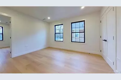 [Address not provided], Jamaica, NY 11432 - Photo 15
