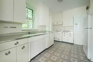 34-22 81st St, Jackson Heights, NY 11372 - Photo 5