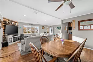 719 Catskill Ave, Lindenhurst, NY 11757 - Photo 27