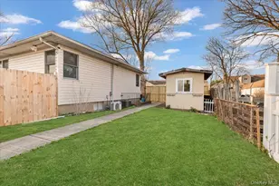 719 Catskill Ave, Lindenhurst, NY 11757 - Photo 33