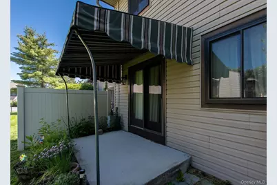 8 Knightsbridge #C, Poughkeepsie, NY 12603 - Photo 33