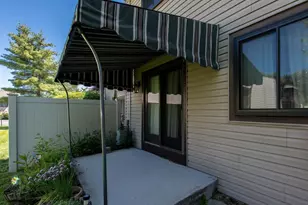 8 Knightsbridge, Poughkeepsie, NY 12603 - Photo 33