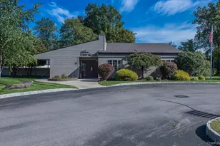 8 Knightsbridge, Poughkeepsie, NY 12603 - Photo 35