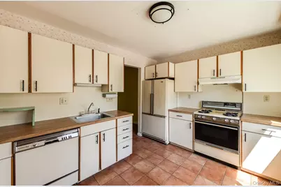 8 Knightsbridge #C, Poughkeepsie, NY 12603 - Photo 5