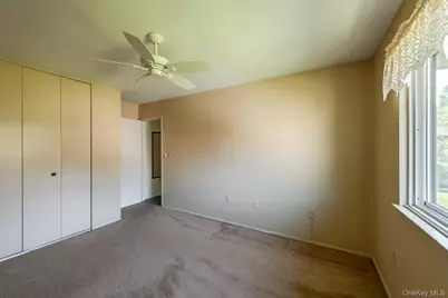 8 Knightsbridge #C, Poughkeepsie, NY 12603 - Photo 25
