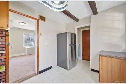 254 Lee Avenue, Yonkers, NY 10705 - Photo 13