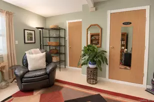 15 Hilltop Rd, Levittown, NY 11756 - Photo 17