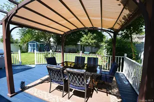 15 Hilltop Rd, Levittown, NY 11756 - Photo 41