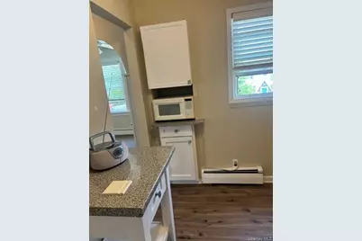 283 Houston Avenue #2nd floor, Mineola, NY 11501 - Photo 13