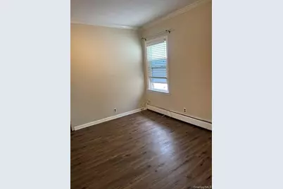 283 Houston Avenue #2nd floor, Mineola, NY 11501 - Photo 11