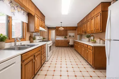 89 Edgehill Drive, Wappingers Falls, NY 12590 - Photo 17
