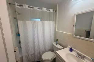 460 Carol Pl, Pelham, NY 10803 - Photo 11
