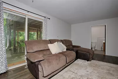 150 Schweizer Lane, Bardonia, NY 10954 - Photo 25