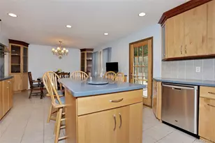 150 Schweizer Ln, Bardonia, NY 10954 - Photo 15