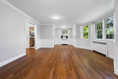 9 Sentry Place #TR, Scarsdale, NY 10583 - Photo 5