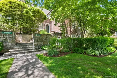 9 Sentry Place #TR, Scarsdale, NY 10583 - Photo 17